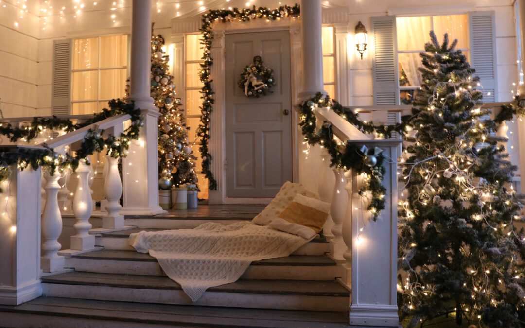 Extend Your “On” Season With Holiday Lighting
